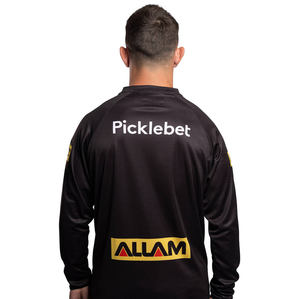 26 Pan Mens Long Sleeve Training Shirt